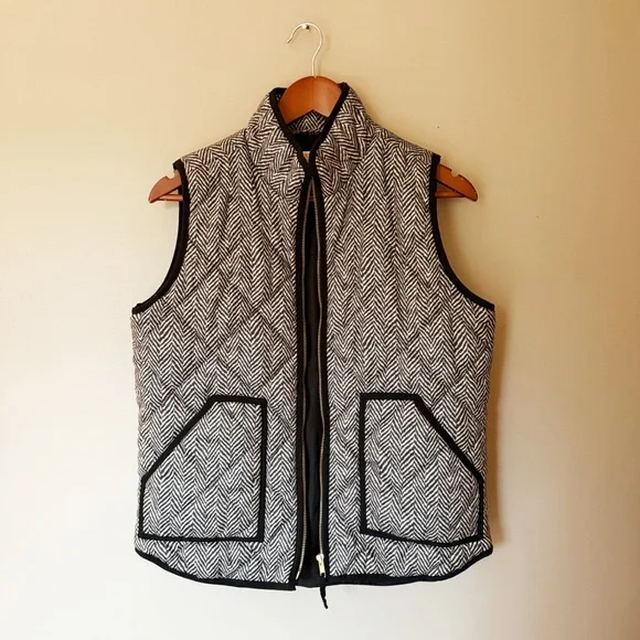 J. Crew Herringbone Print Quilted Zip Vest Size Medium - Picture 2 of 3